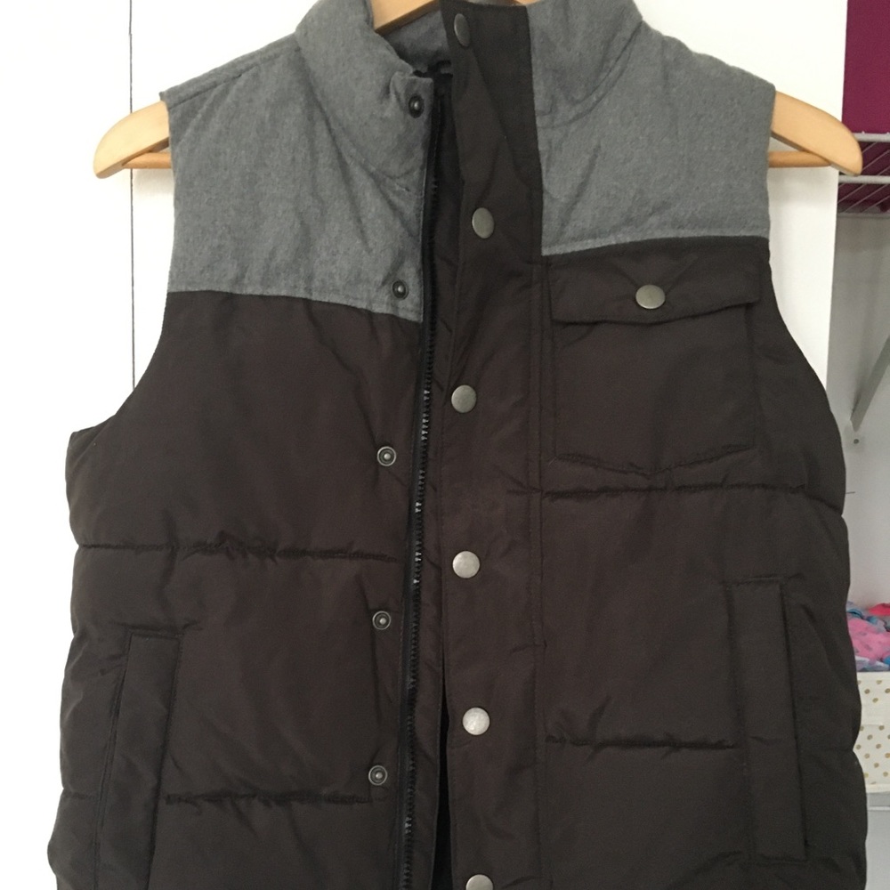 Boys puffy vest